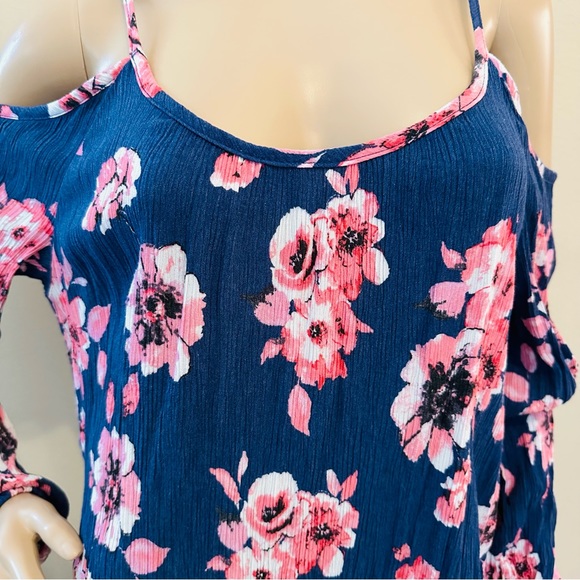 Whoa, Wait Floral Open Shoulder Long Sleeve Top Sz XXL - Picture 2 of 8